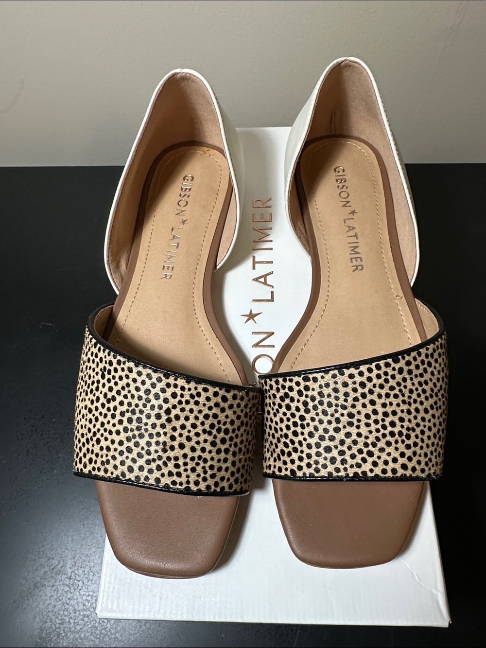 Gibson Latimer Tan & Brown Ryanne Flats with Speckled Front Strap